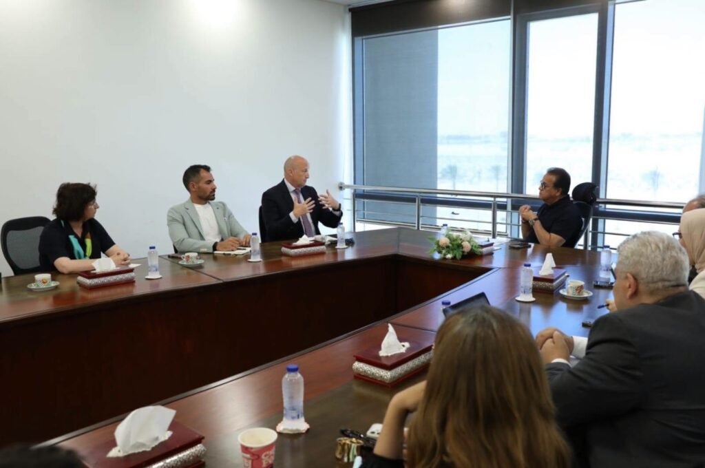 الصحة تبحث إنشاء صندوق للتقنيات الحيوية والطبية