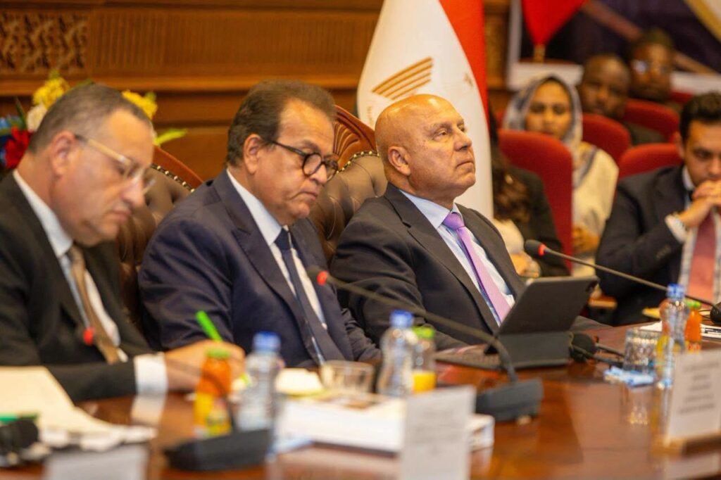 وزير النقل: مصر تنفذ “الممر العظيم” لربط شرق أفريقيا بغربها بطول 4300 كيلومتر