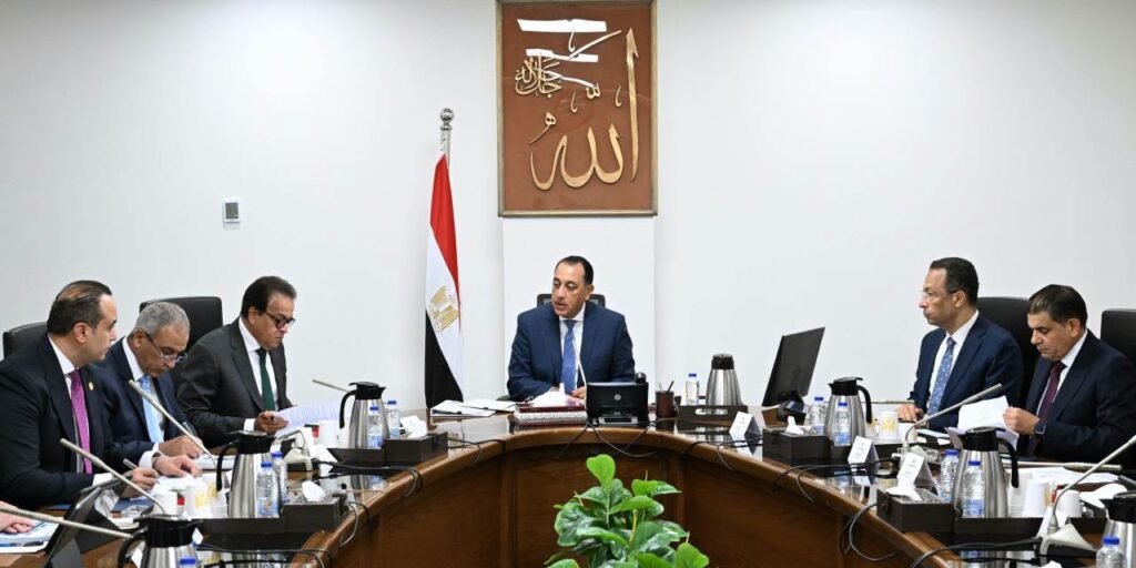 رئيس الوزراء يتابع ميكنة منظومة التأمين الصحي الشامل