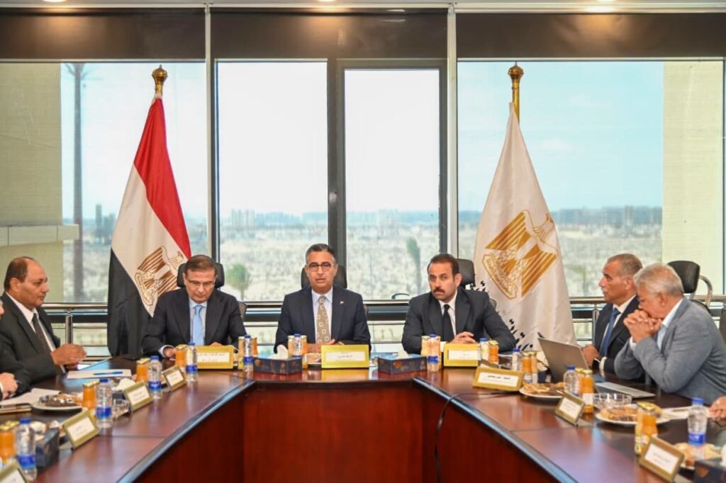 «التموين» و«الزراعة» و«مستقبل مصر» يبحثون مستجدات تنفيذ مشروع «كاري أون»