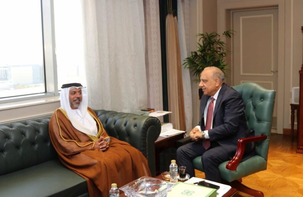 وزير الكهرباء يبحث مع سفير الإمارات تعزيز التعاون والاستثمار في مشروعات الطاقة
