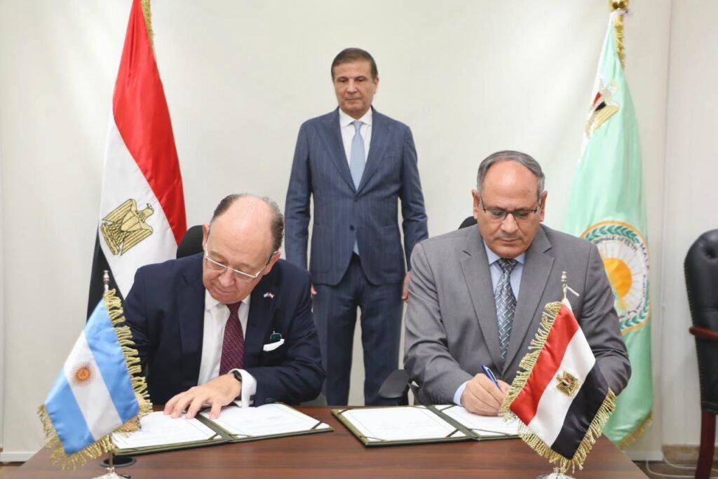 توقيع مذكرة تفاهم مع الأرجنتين لتعزيز التعاون البحثي والتكنولوجي بقطاع الزراعة
