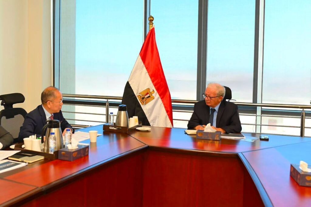 باستثمارات 2 مليار دولار.. مجموعة صينية تعتزم إقامة مجمع صناعي متكامل بالمنطقة الاقتصادية لقناة السويس