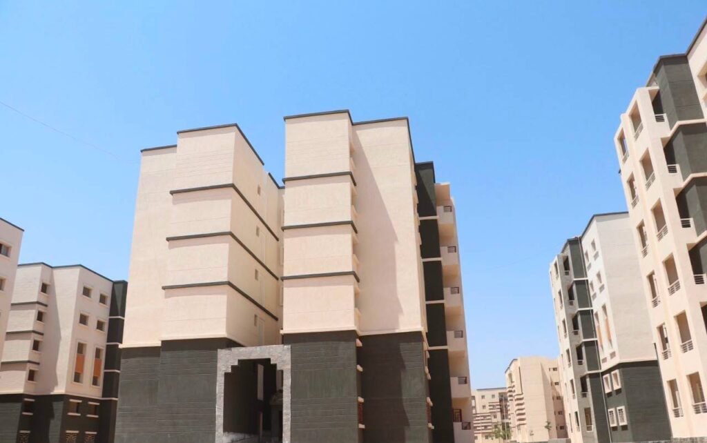“الإسكان” تتابع تنفيذ المشروعات الجارية في “السادات” و”سفنكس الجديدة”