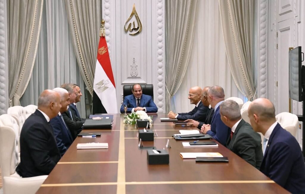 الرئيس السيسي يؤكد دعم “إيني” وتذليل أي تحديات تُواجه أعمالها في مصر