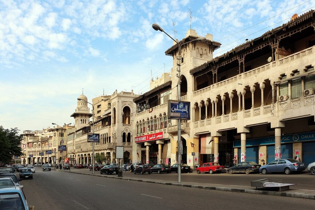 بتكلفة 20 مليون جنيه.. بدء تطوير شارع إبراهيم باشا بالكوربة وافتتاحه في رأس السنة 2027