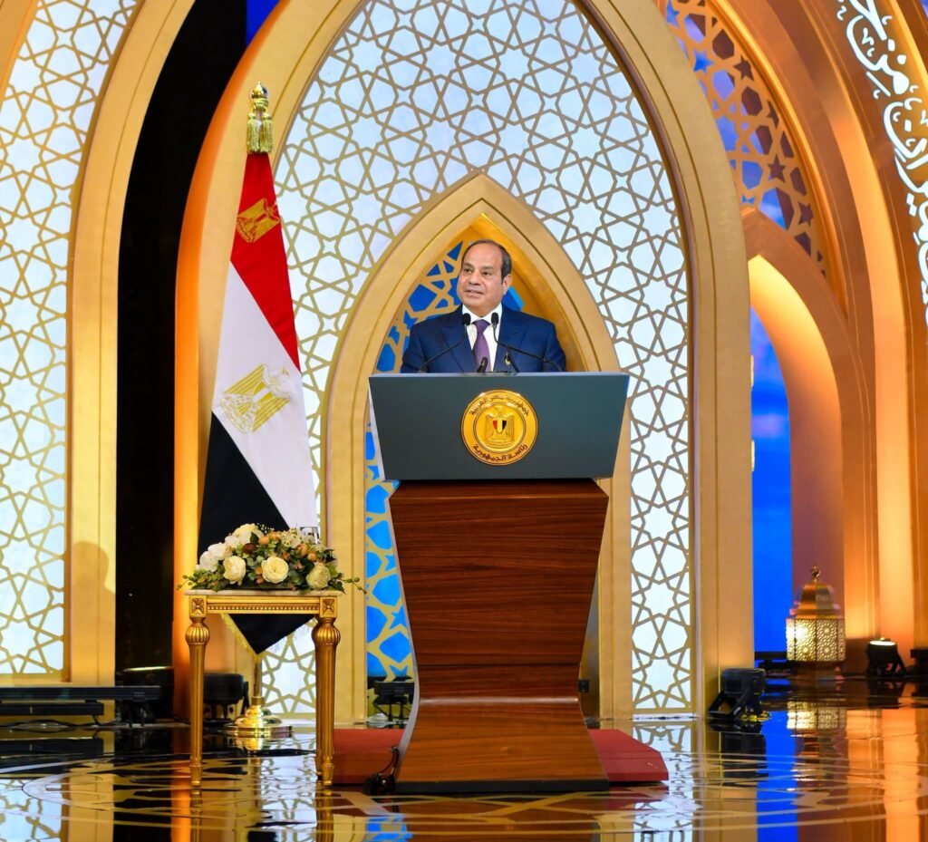 الرئيس السيسي يشدد على تطوير برامج تأهيل وتدريب الكوادر العاملة بالمدارس وفق أعلى المعايير