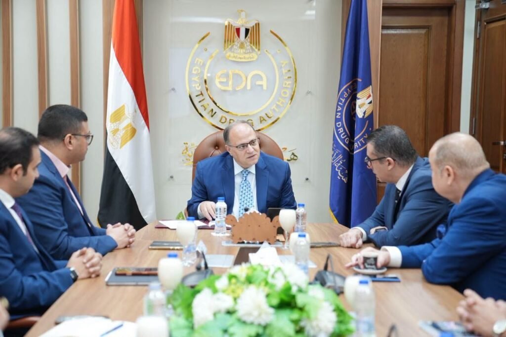 رئيس هيئة الدواء يبحث مع هيئة المعارض دعم الاستثمار وتعزيز حضور الدواء المصري خارجيًا