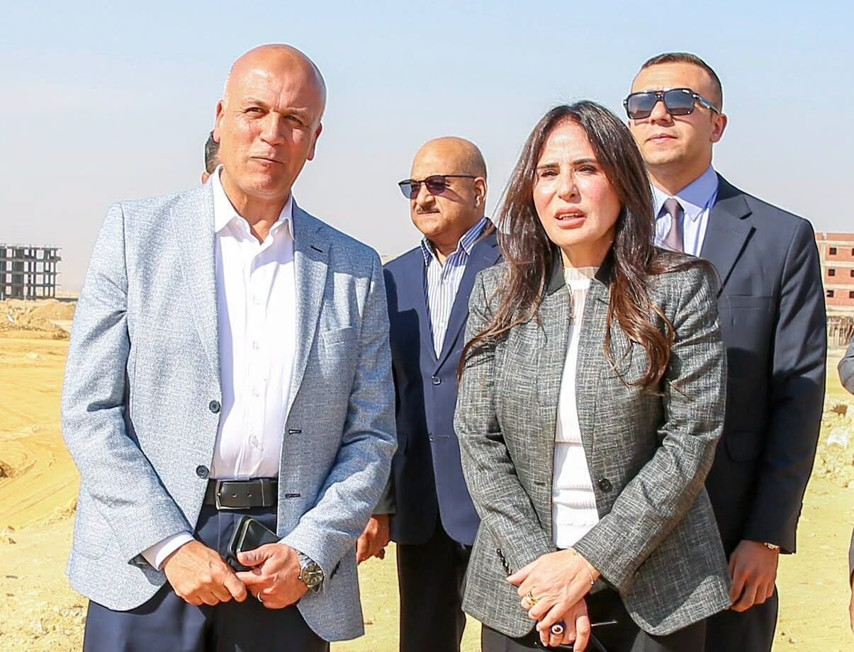 وزيرة الإسكان تشهد تسلم أول 10 أفدنة بعد تدوير مخلفات 135 فدانًا بالقاهرة الجديدة