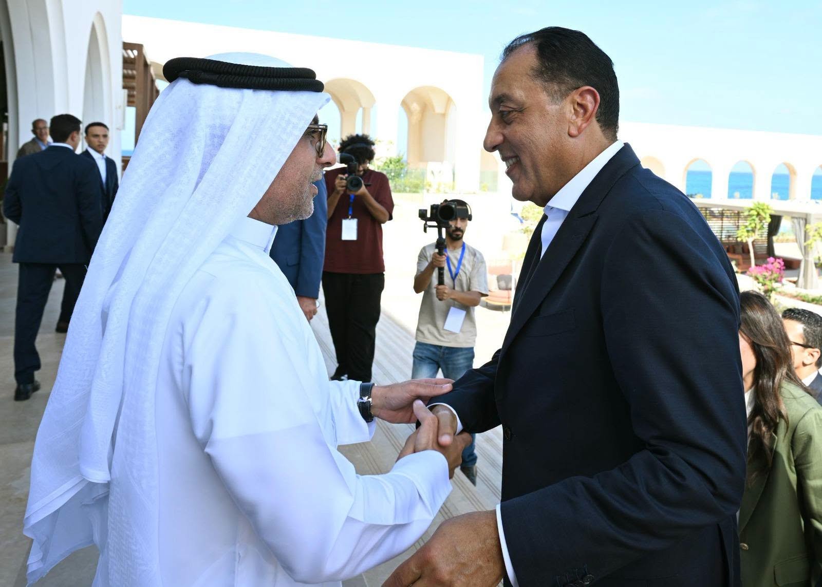 رئيس الوزراء يتفقد مشروعات مدينة رأس الحكمة الجديدة بمشاركة قيادات "مدن" الإماراتية