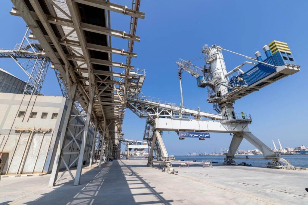 ميناء غرب بورسعيد يناول 451.6 ألف حاوية في 2025-2026.. وقفزة 302% في الترانزيت