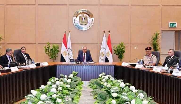 “اللجنة العليا لتراخيص الشواطئ” توافق على 42 طلبًا من بينها 5 مشروعات قومية
