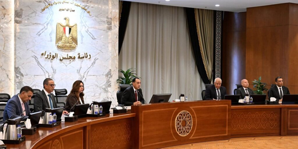 مدبولي يوجه بالتوسع في الأسواق والمعارض وتشديد الرقابة على الأسعار بالمحافظات