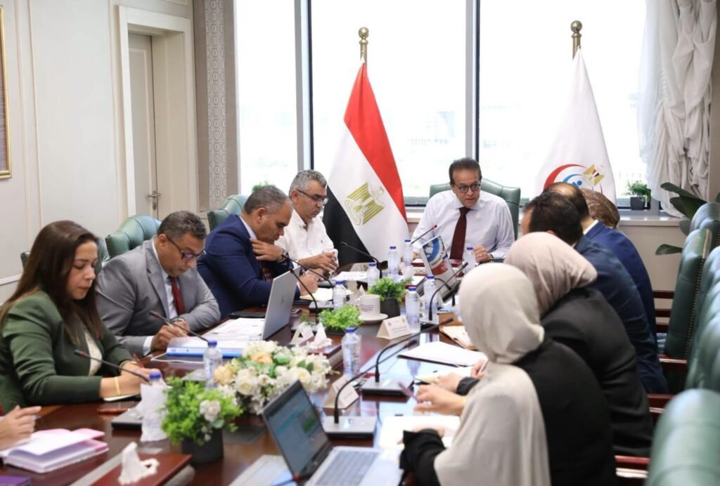 وزير الصحة يبحث الخطة الاستثمارية لـ”المراكز الطبية المتخصصة” ويشدد على الإسراع بتجهيز وحدات زراعة النخاع