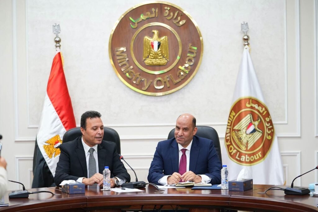 العمل والمركزي للإحصاء يبحثان تطوير تبادل البيانات ودعم سياسات التشغيل