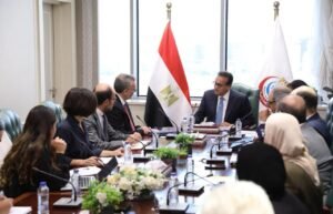 وزير الصحة يبحث مع بنك الاستثمار الأوروبي دعم المشروعات الصحية ذات الأولوية