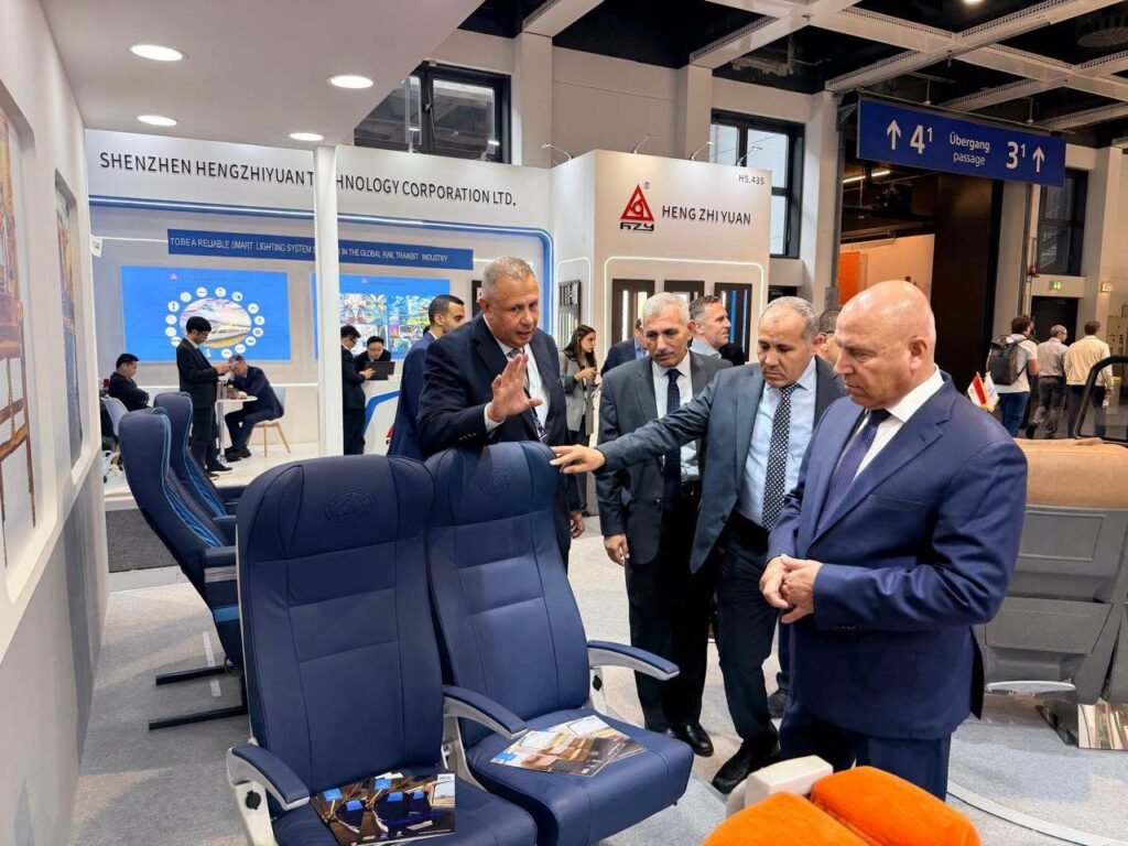 وزير النقل يتابع توريد 55 قطارًا للخط الأول للمترو ويبحث مشروعات النقل مع شركات عالمية